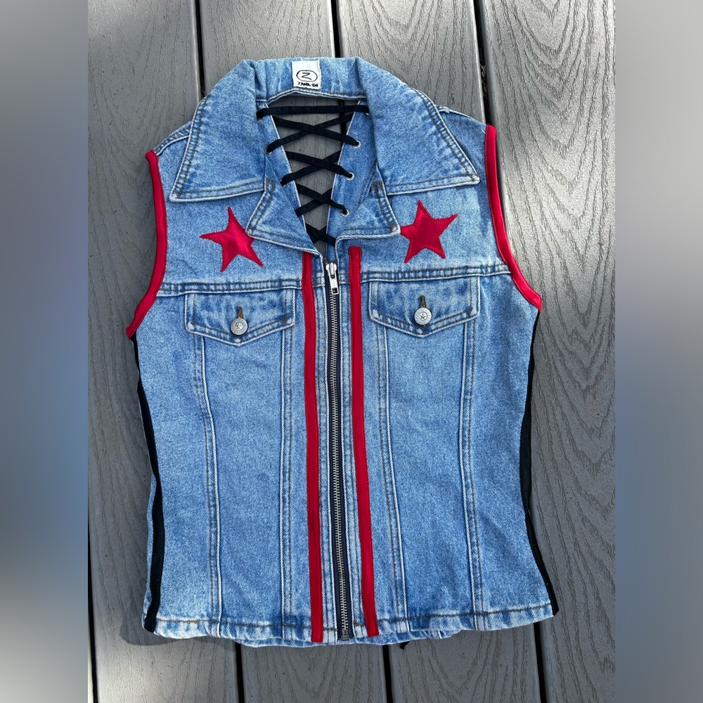 Size small fitted denim blue zip up vest